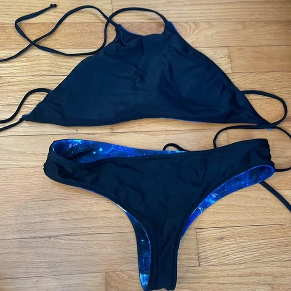 Hot Topic reversible bikini - Picture 3 of 3